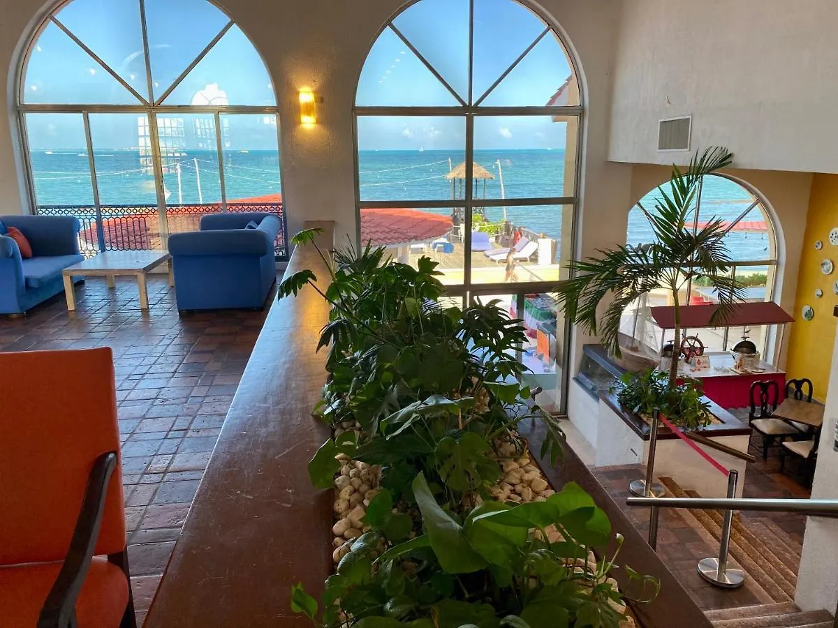 Tropical Apartment Cancun