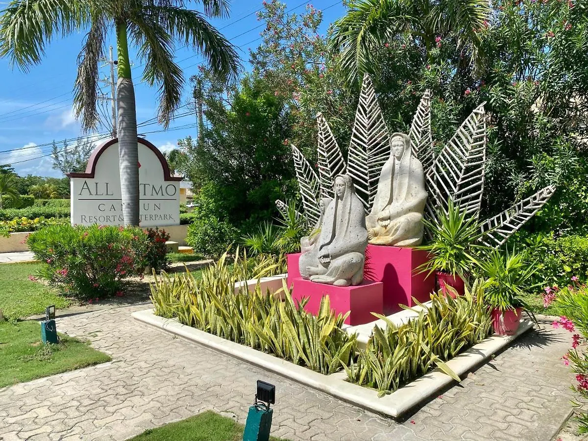 Tropical Apartment Cancun