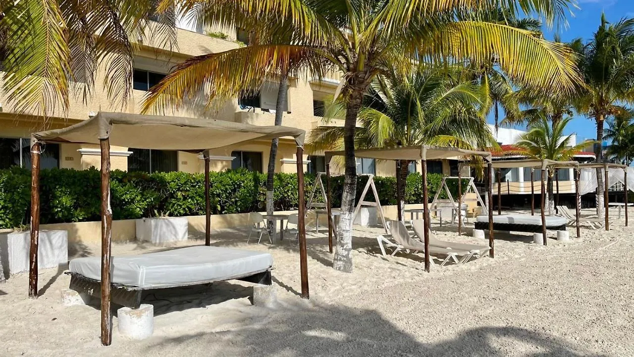 Tropical Apartment Cancun