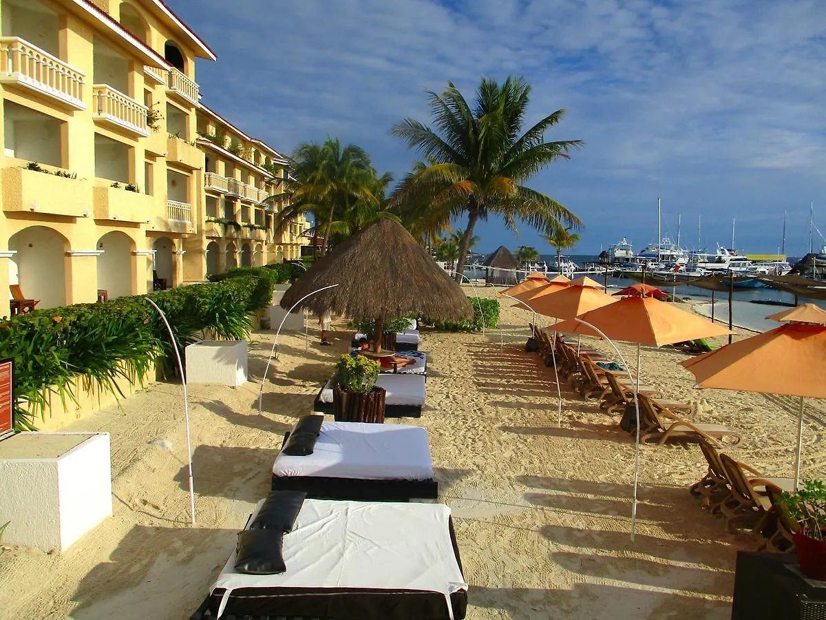 Tropical Apartment Cancun Mexico