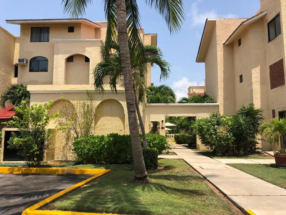 Tropical Apartment Cancun