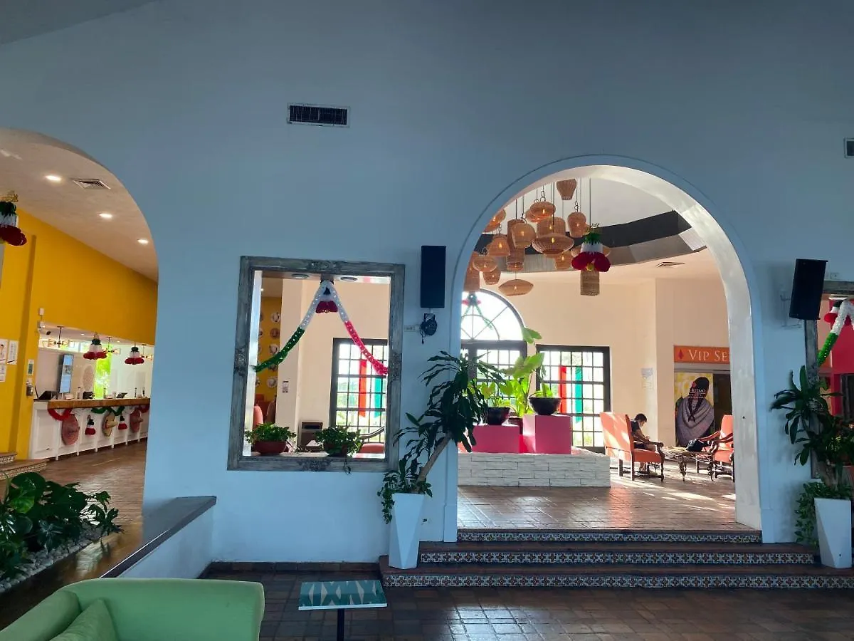 Tropical Apartment Cancun