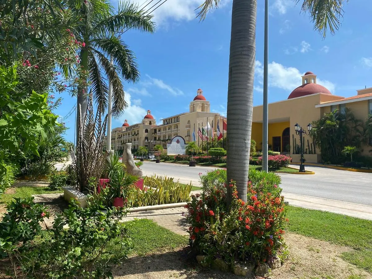 Tropical Apartment Cancún