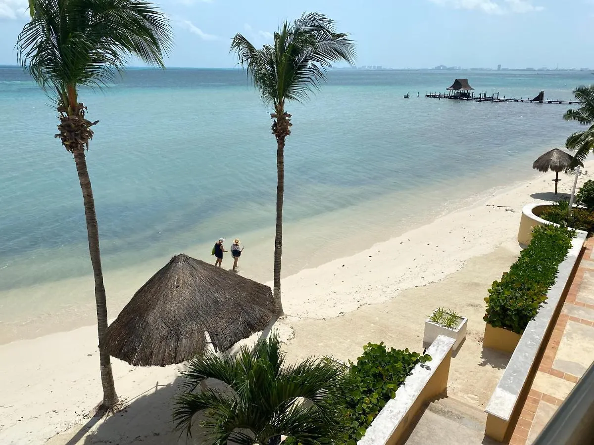 Tropical Apartment 칸쿤